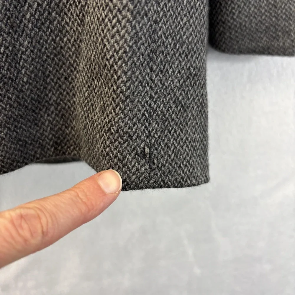 Umberto Rossi 100%‎ Lambswool Herringbone Blazer Mens 46L Gray Sport Coat Jacket